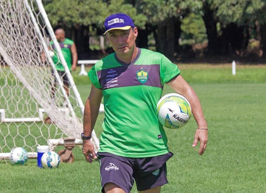 Roberto Fonseca trabalha duro para voltar com tudo ao futebol em 2018