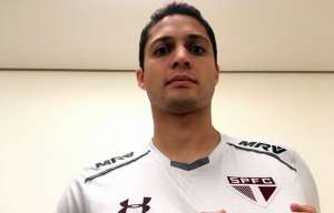 Paulistão: Oficializado, Anderson Martins assina por três anos com o São Paulo