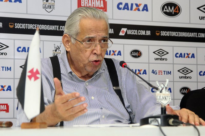 Carioca: Julio Brant acusa Eurico de desmanche no Vasco e promete rever decisões