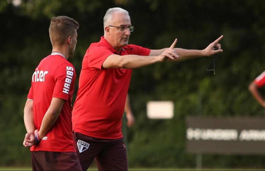 Dorival pode escalar reservas já na estreia (Foto: Rubens Chiri / São Paulo)