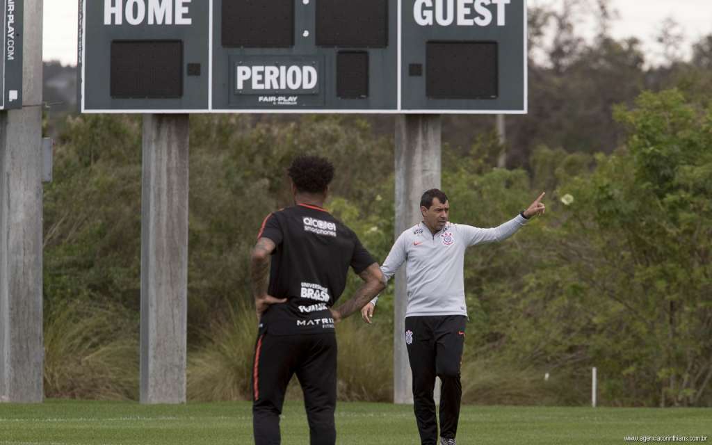 O técnico Fábio Carille já tem na cabeça o time que vai enfrentar a Ponte Preta na estreia do Paulistão