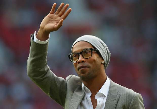 Irmão de Ronaldinho, Assis confirma aposentadoria do craque 2 0002050288744 img