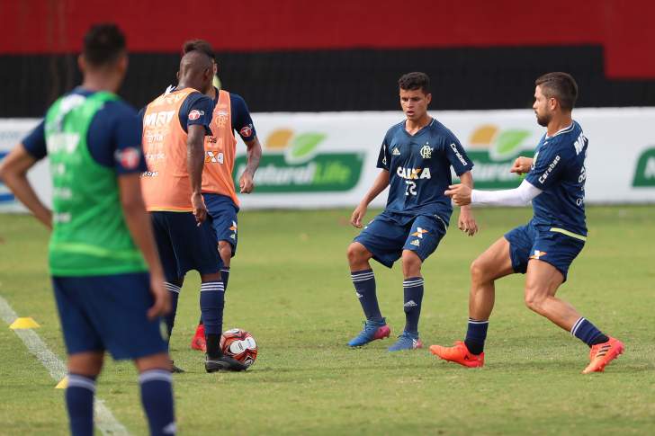 Carioca: Com titulares voltando das férias, Flamengo estreia com jovens