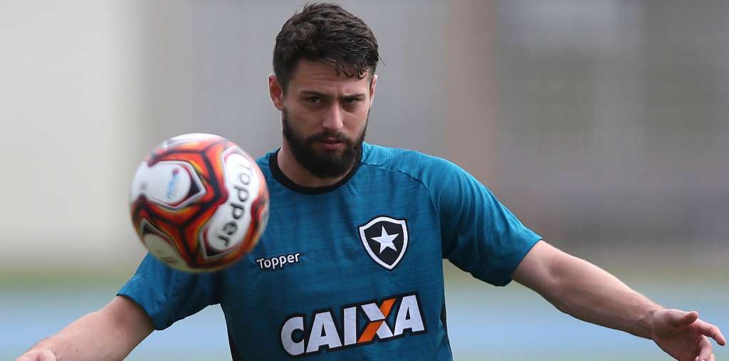 João Paulo confia na evolução do Botafogo