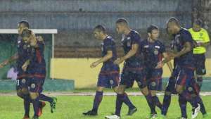 SUL-MATO-GROSSENSE: Sete de Dourados aproveita expulsão e goleia Urso