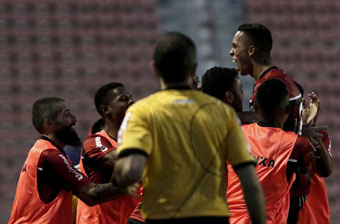 Ituano passou por cima do São Caetano na estreia - Miguel Schincariol