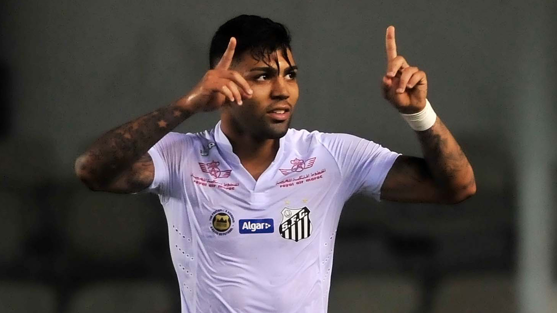 Paulistão: Novo gerente de futebol do Santos, William evita comentar interesse em Gabigol