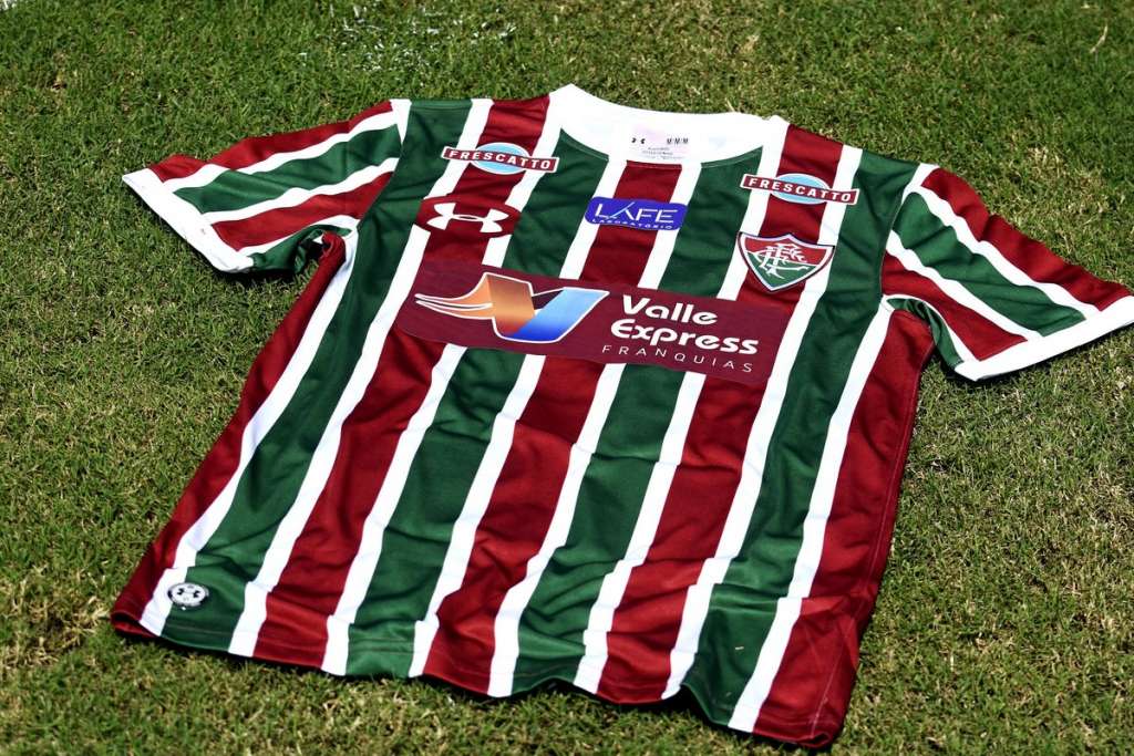 Ainda sem patrocínio master, Fluminense fecha acordo com empresa de cartões