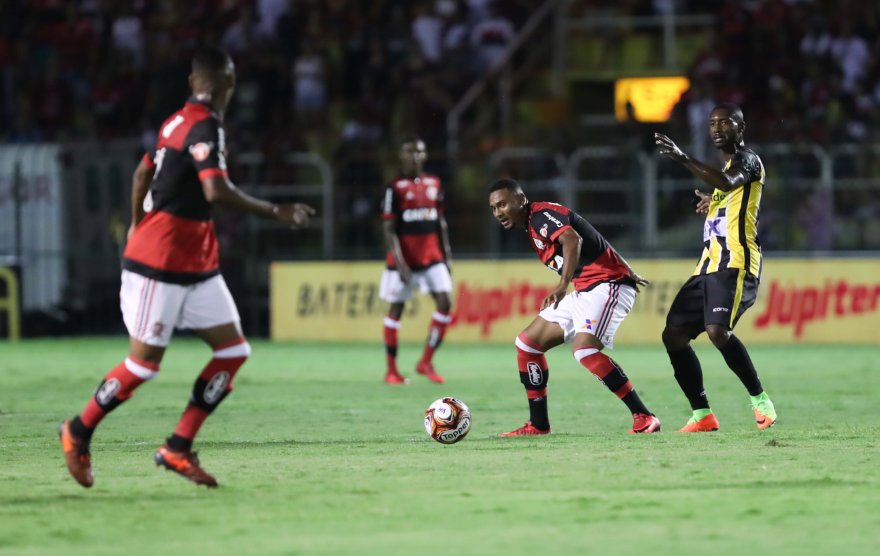 CARIOCA: Com retorno de Vinícius Júnior, Flamengo encara o Cabofriense