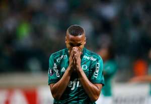 Exame constata lesão e Deyverson desfalca Palmeiras por até dois meses