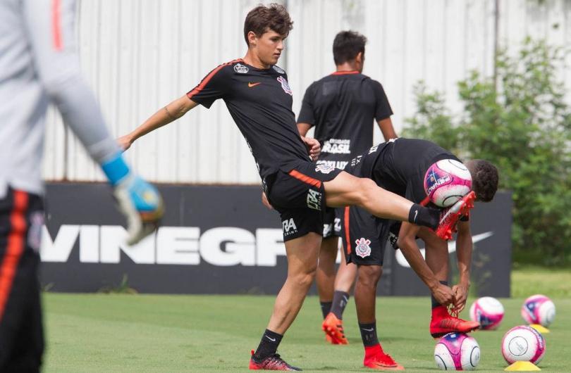 Matheus Vital está à disposição de Fábio Carille (Foto: Daniel Augusto Jr. / Corinthians)