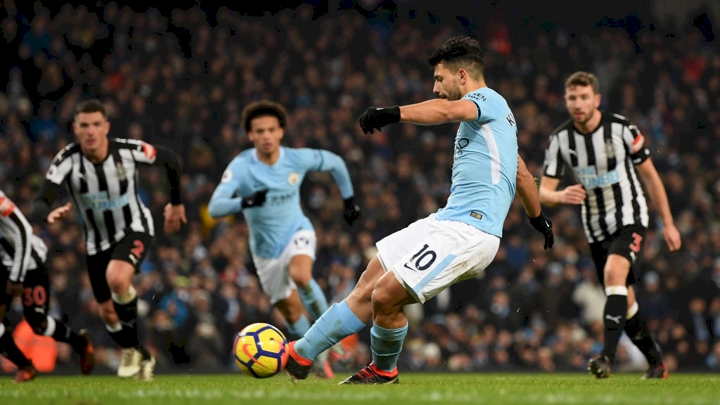 INGLÊS: Com três gols de Agüero, Manchester City vence e segue folgado na ponta