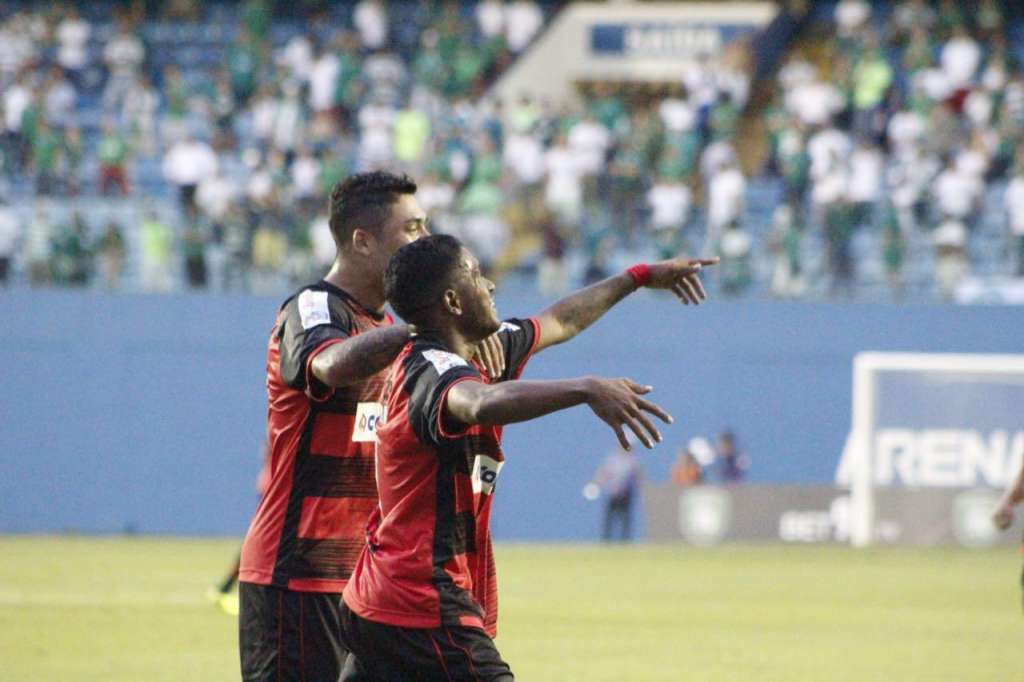 Oeste sai na frente, mas sofre empate do Rio Claro