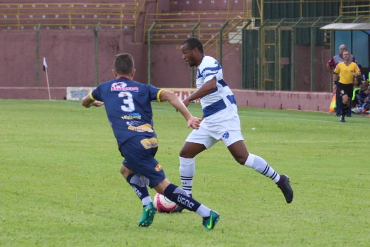 Na base do contra-ataque, o Taubaté venceu mais uma (Foto: Caíque Toledo / Taubaté)