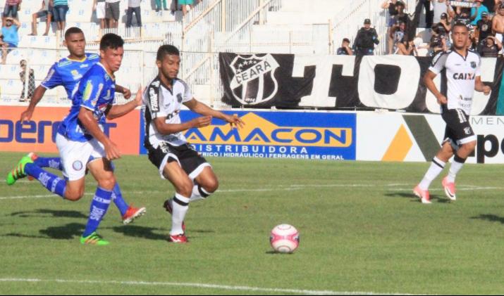 De virada, o Ceará foi derrotado pelo Iguatu (Foto: Honório Barbosa)