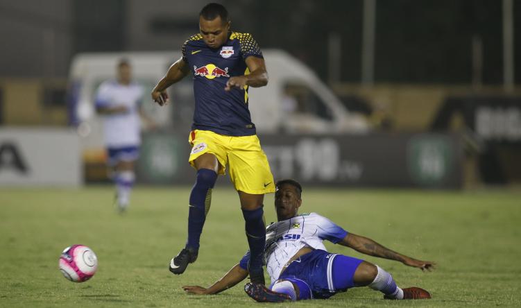 Depois de sair atrás no placar, Red Bull mostrou poder de reação, chegou ao empate e poderia ter vencido