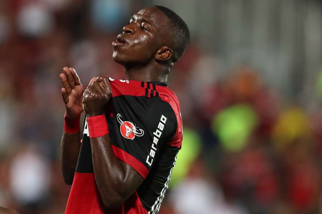 Vinícius Júnior comemora gol: Flamengo sua para bater Cabofriense - Foto: Gilvan de Souza / Flamengo