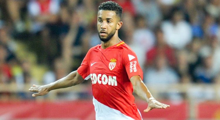 Ex-lateral do Flamengo, Jorge marca golaço de fora da área no Monaco