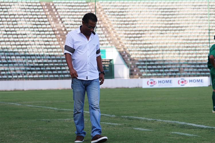 Carlos Alberto deixa o comando do Gama (Foto: Divulgação / Gama)