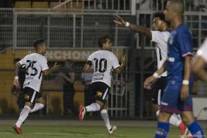 Seleção FI do Paulistão tem destaques do Trio de Ferro e goleiro decisivo