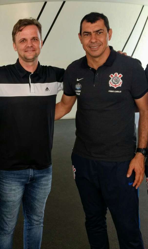 Plínio Godoy afirma estar aprendendo muito durante durante o estágio com o técnico Fábio Carille