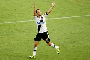 Paulistão: São Paulo pode aproveitar atraso de salários para tirar Nenê do Vasco