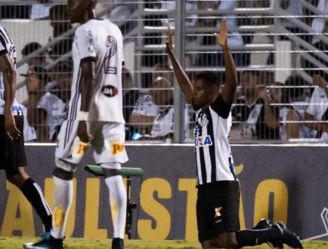 Santos foi superior à Ponte no segundo tempo e venceu