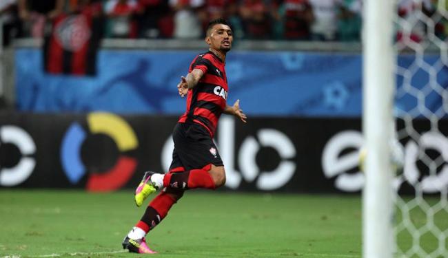 Carioca: Botafogo confirma contratação do atacante Kieza