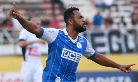 Lúcio Flávio é esperança de gol do Bentão