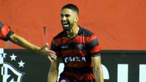 Especulado no Corinthians e no Santos, Tréllez acerta com o São Paulo