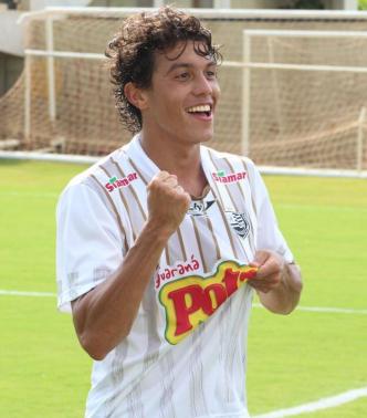 Douglas marcou o outro gol do CAV em cima da Inter. Foto: Rafael Nascimento  