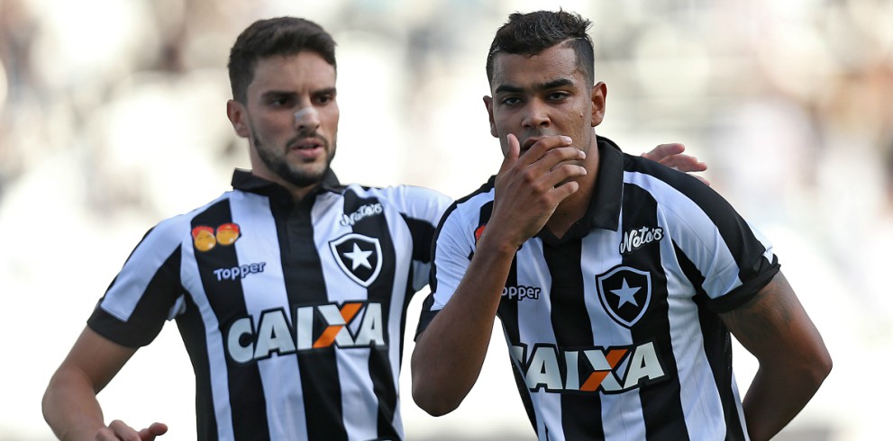 Brenner comemora gol da vitória do Botafogo: Liderança e vaga encaminhada - Foto: Divulgação Botafogo