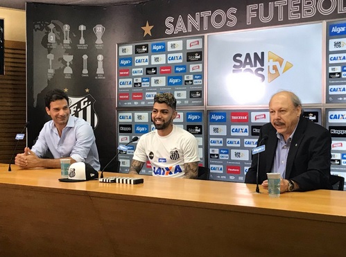 De olho na Seleção Brasileira, Gabigol é apresentado pelo Santos