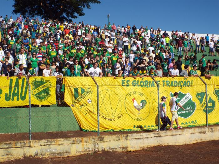 Torcida do Galo em partida no Estádio Zezinho Magalhães (Foto: Tiago Pavini / XV de Jaú)