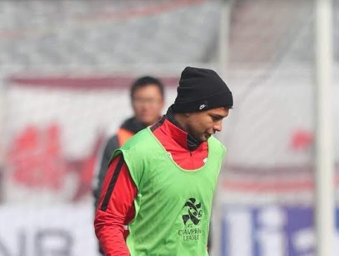 Liga dos Campeões da Ásia: Ex-atacante do Botafogo, Elkeson se prepara para a competição