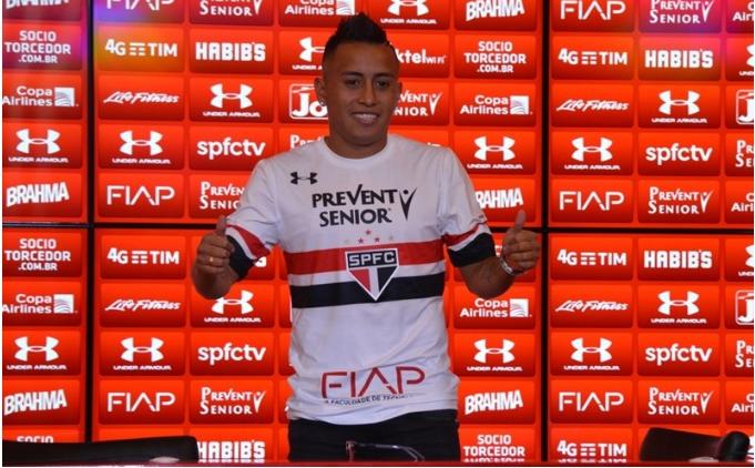 Cueva chegou ao tricolor em 2016, depois de se destacar com a camisa do Toluca do México