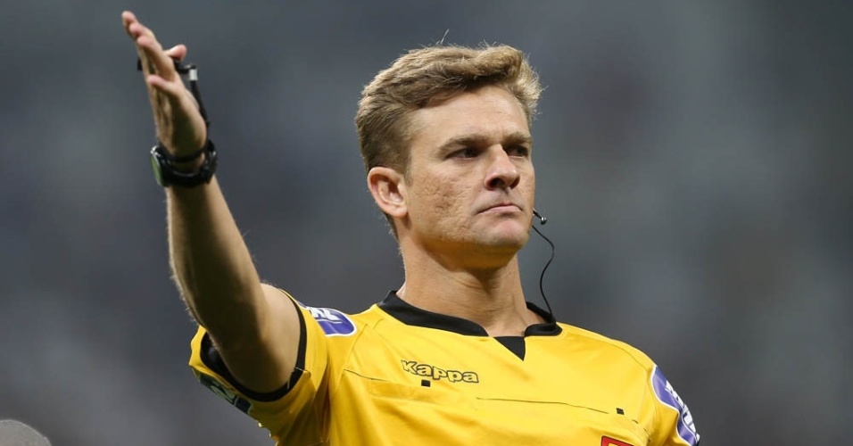 Thiago Duarte Peixoto menciona Futebol Interior em súmula da Série A2