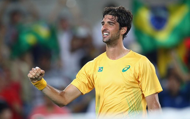 Tênis: Em volta após suspensão, Bellucci vai encarar tricampeão que é seu algoz em Quito