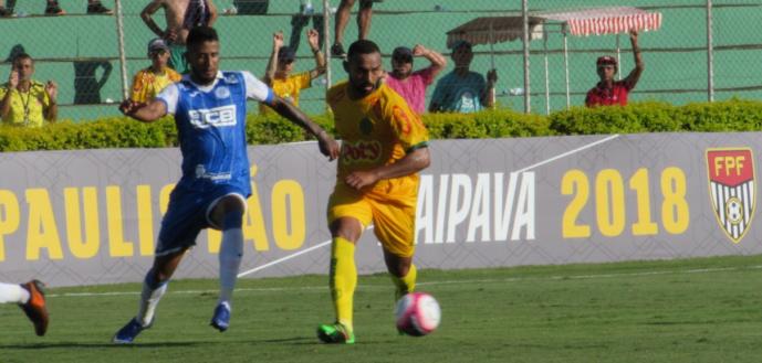 São Caetano sofreu sua quarta derrota em cinco jogos e Mirassol venceu pela primeira vez