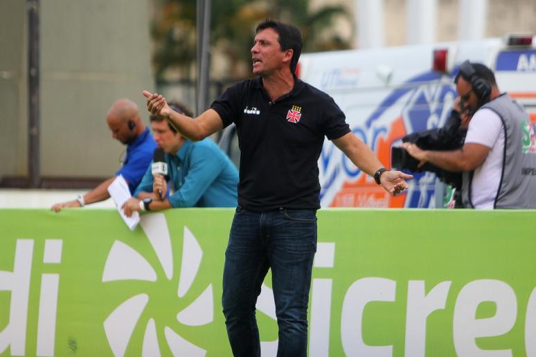 Zé Ricardo quer time focado na Libertadores (Foto: Paulo Fernandes / Vasco)