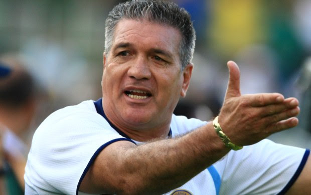 Time do interior de Goiás substitui ex-jogador famoso por técnico doméstico