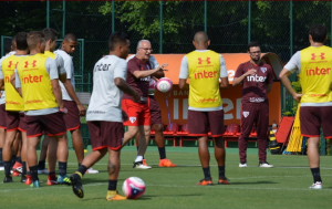 Paulistão: Dorival Jr. saca Brenner e indica o São Paulo com Cueva e Nenê titulares