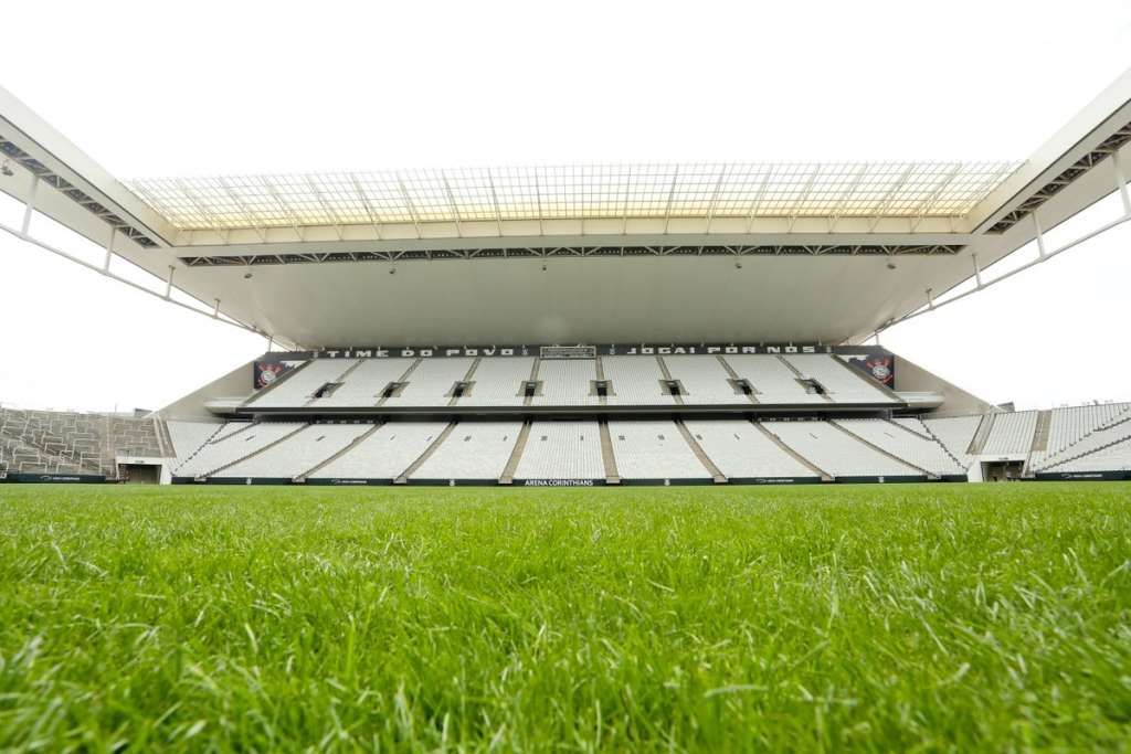 Corinthians vê 'clima favorável' pra negociação de dívida do Itaquerão