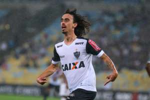 Paulistão: À espera de anúncio do São Paulo, Valdívia se despede do Atlético-MG