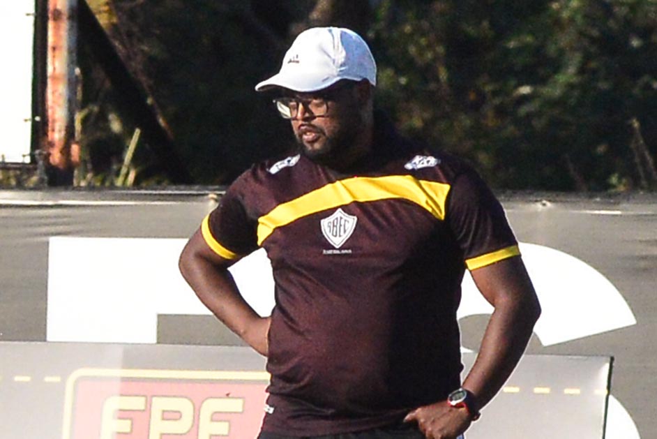 Paulista A3: Após nova derrota, Rio Branco demite técnico Edson Fio e gerente de futebol