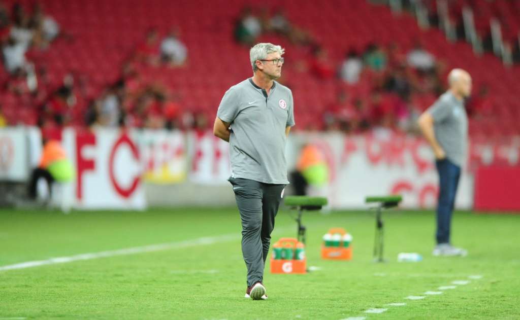 A atuação do Internacional na goleada por 4 a 0 sobre o São José empolgou o técnico Odair Hellmann