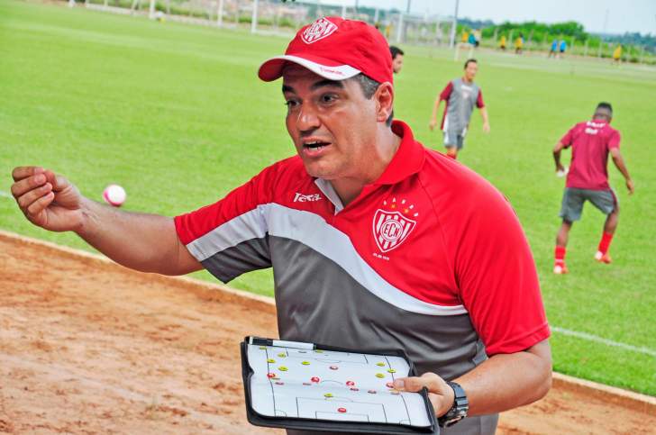 Técnico Tuca Guimarães deixa o Noroeste e acerta retorna ao Nacional