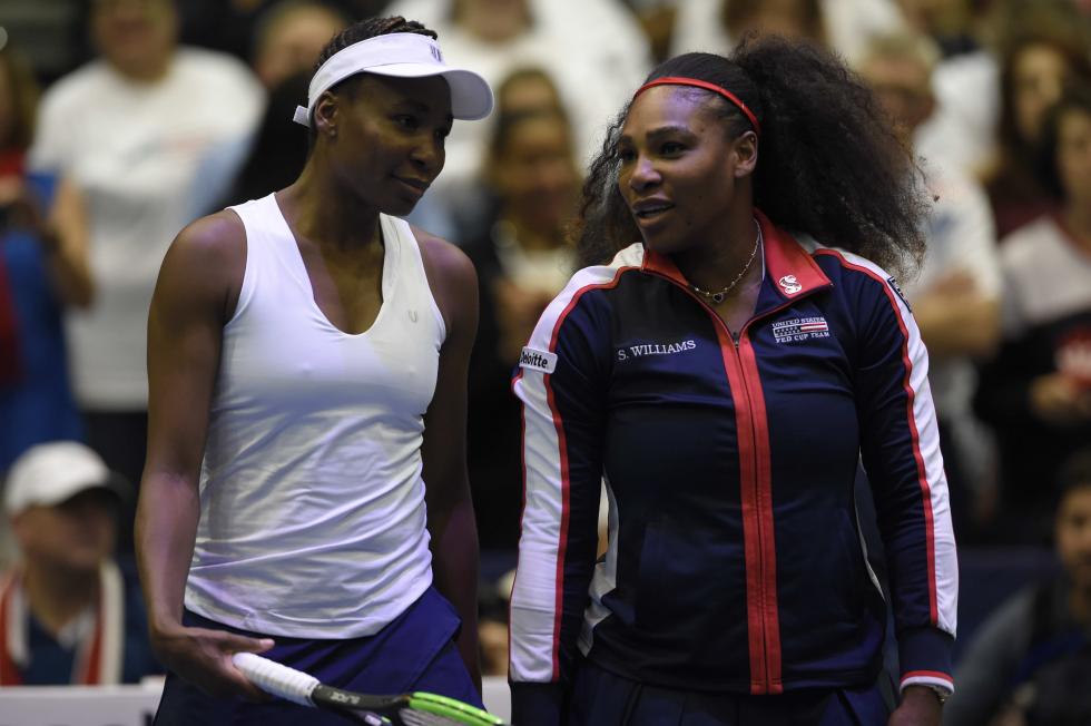 Tênis: Serena perde em sua volta, mas Estados Unidos avançam à semifinal da Fed Cup