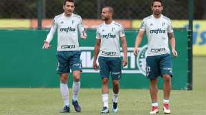 Paulistão: Edu Dracena participa de treinamento e se aproxima de retorno ao Palmeiras