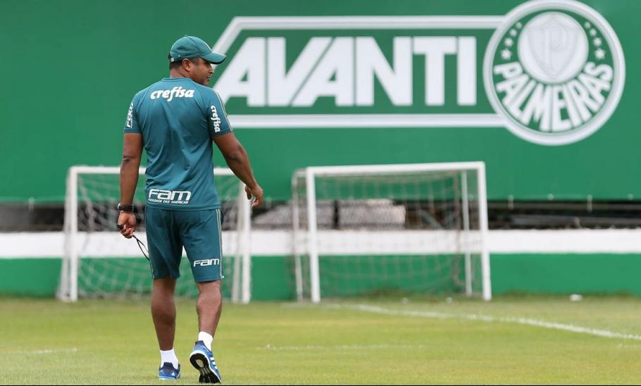 Roger deve promover alguns testes no time do Palmeiras 